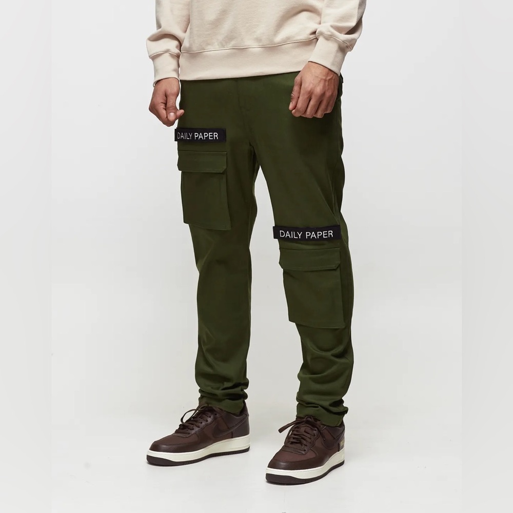 NEW DAILY PAPER green cargo pants xs